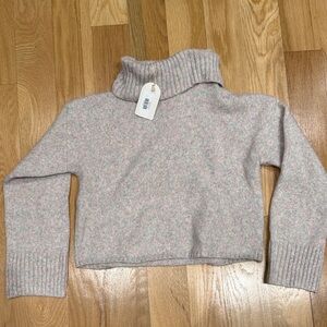 Women's Turtleneck Cropped Sweater - Soft Heather multicolor